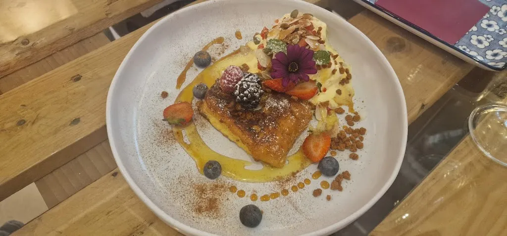 dylan reynolds_Bom Gosto Portugal_Las Palmas de Gran Canaria_review