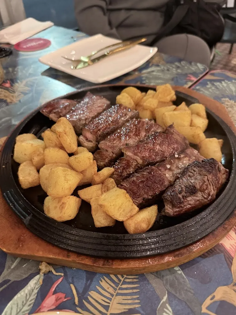 John Gonzalez_Allende muelle_Las Palmas de Gran Canaria_review