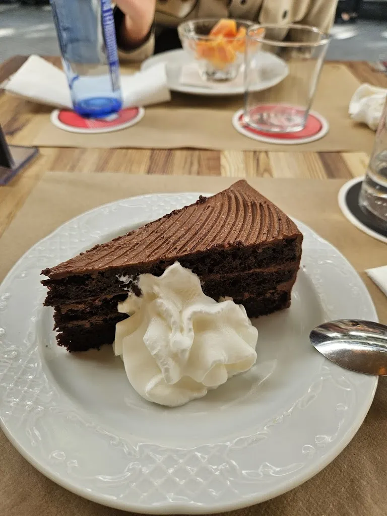 Jessica Nentwig_La Tasquita D'Ivan Plaza de España_Las Palmas de Gran Canaria_review