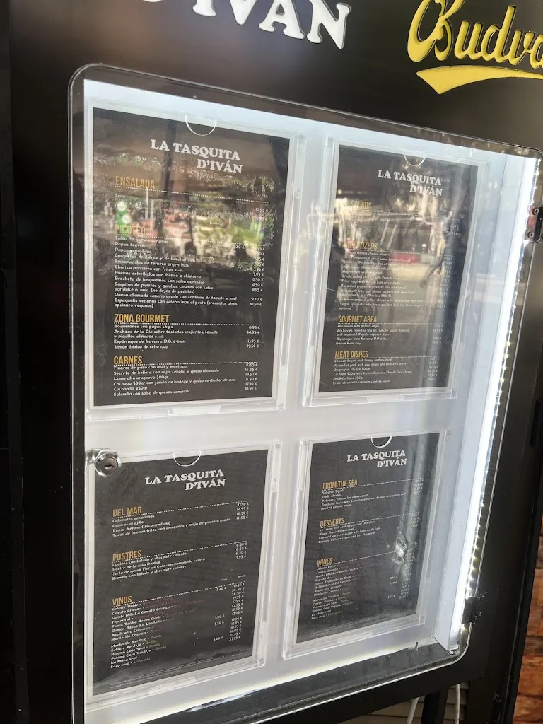 DCL98_La Tasquita D'Ivan Plaza de España_Las Palmas de Gran Canaria_review