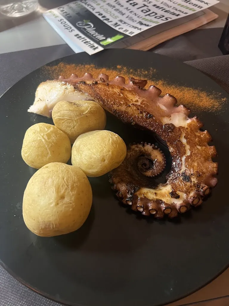 Martin_Restaurante la Placeta_Santa Cruz de La Palma_review