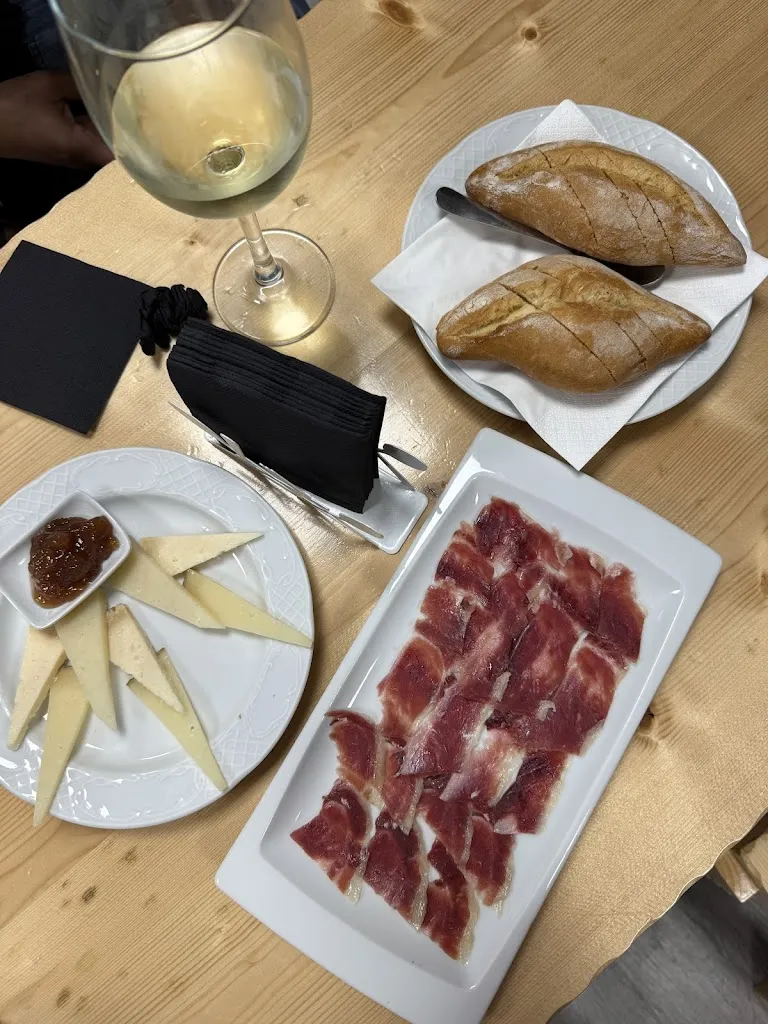 Menu_Hispano Exquisiteces_Santa Cruz de La Palma_immagine_5