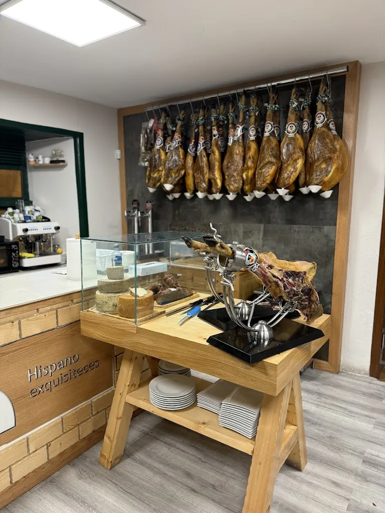 Katie Fears_Hispano Exquisiteces_Santa Cruz de La Palma_recensione