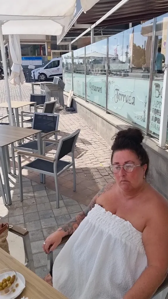 Mark Elliott_Restaurante Terraza Playa Chica_Puerto del Rosario_review