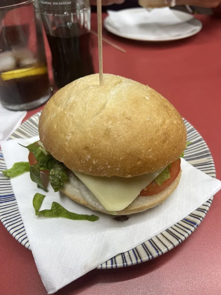 amelia findlay_La Saranda_Puerto del Rosario_review