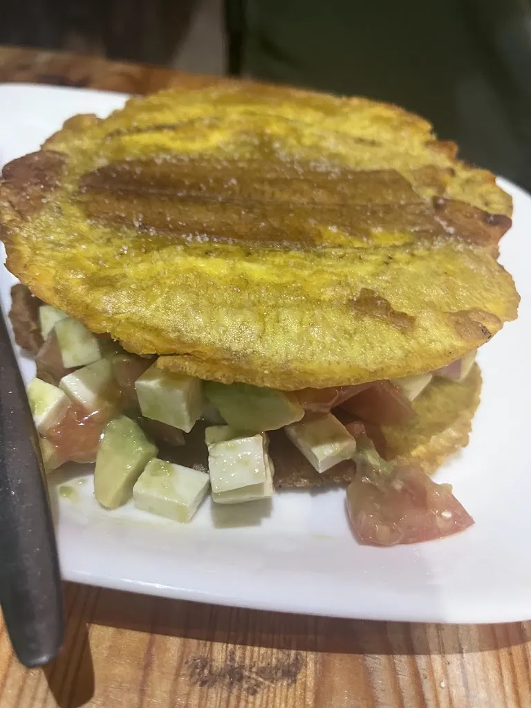 Julius L_Arepas Llaneras Venezolanas_Puerto del Rosario_review