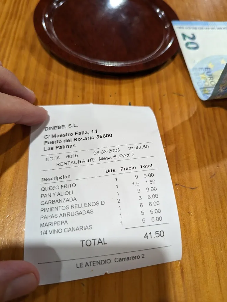 Lorenzo Biava_Tasca El Enyesque_Puerto del Rosario_review