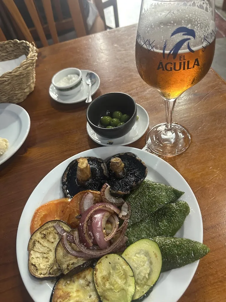 Kasia_Tasca El Enyesque_Puerto del Rosario_review