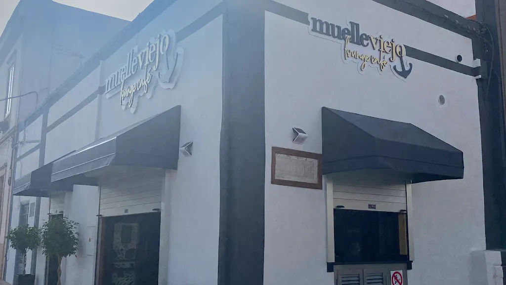 Muelle Viejo Lounge Café restaurant in Puerto del Rosario