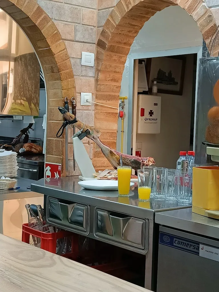 Martin Ondrák_Bar Café Alex_Puerto del Rosario_review