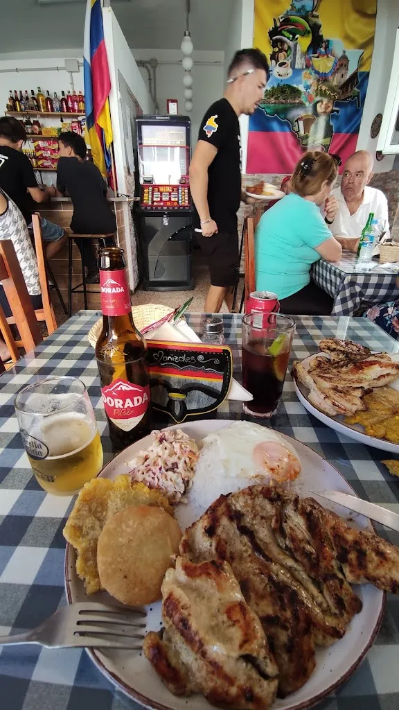 Bart Pietrenko_Ceda el Paso_Puerto del Rosario_review