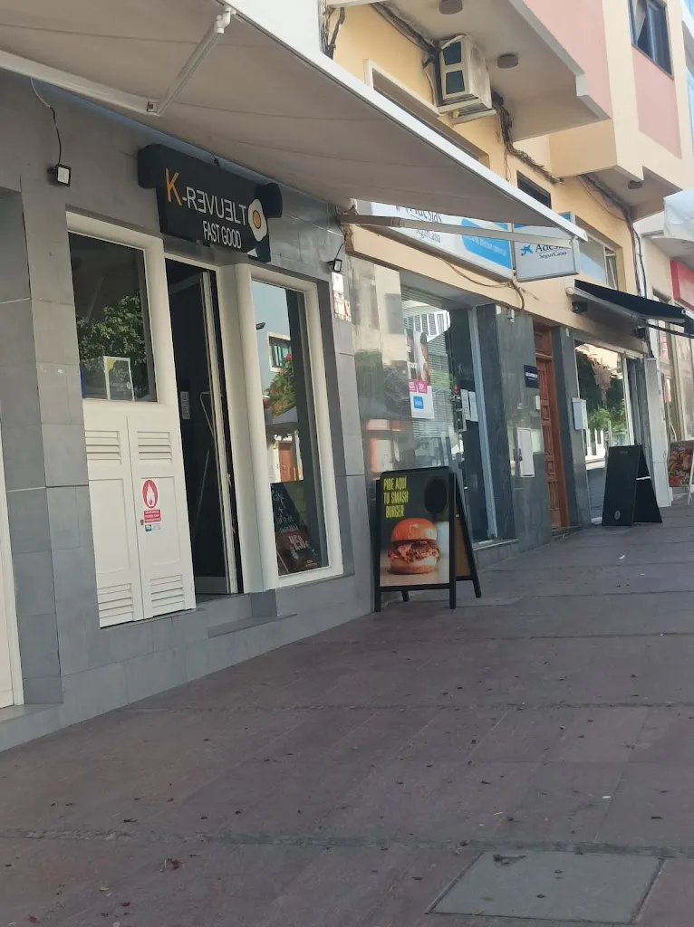 Jodie Fuerteventura_K-REVUELTO_Puerto del Rosario_recensione