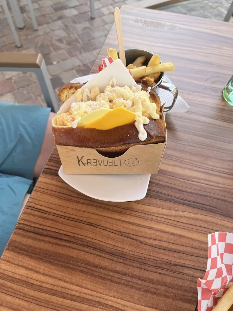 Lars_K-REVUELTO_Puerto del Rosario_recensione