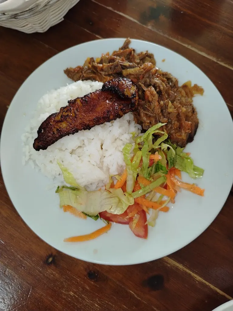 Yeimi Valencia_Restaurante Bar La Sabrosura_Puerto del Rosario_recensione