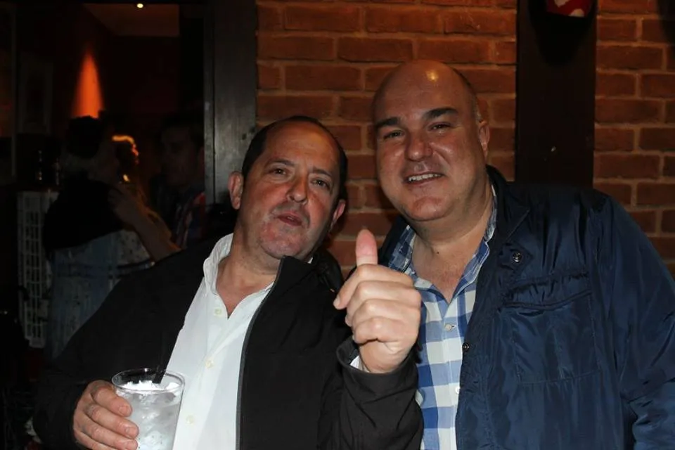 Raul H_Pub Pino Verde_Ampuero_review