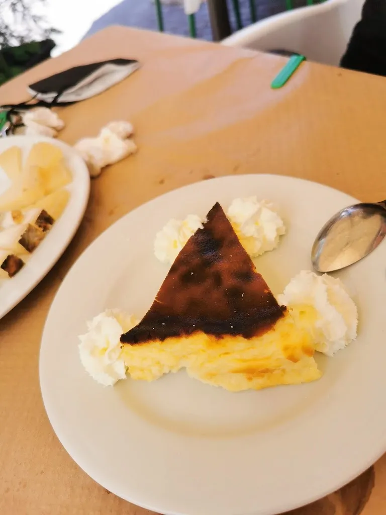 Sarah_DONER KEBAB AMPUERO_Ampuero_review