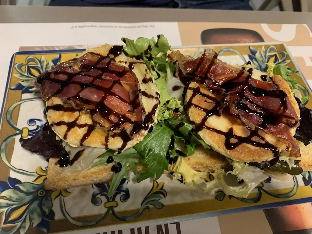 Sofia Coso_La contienda_Ampuero_review