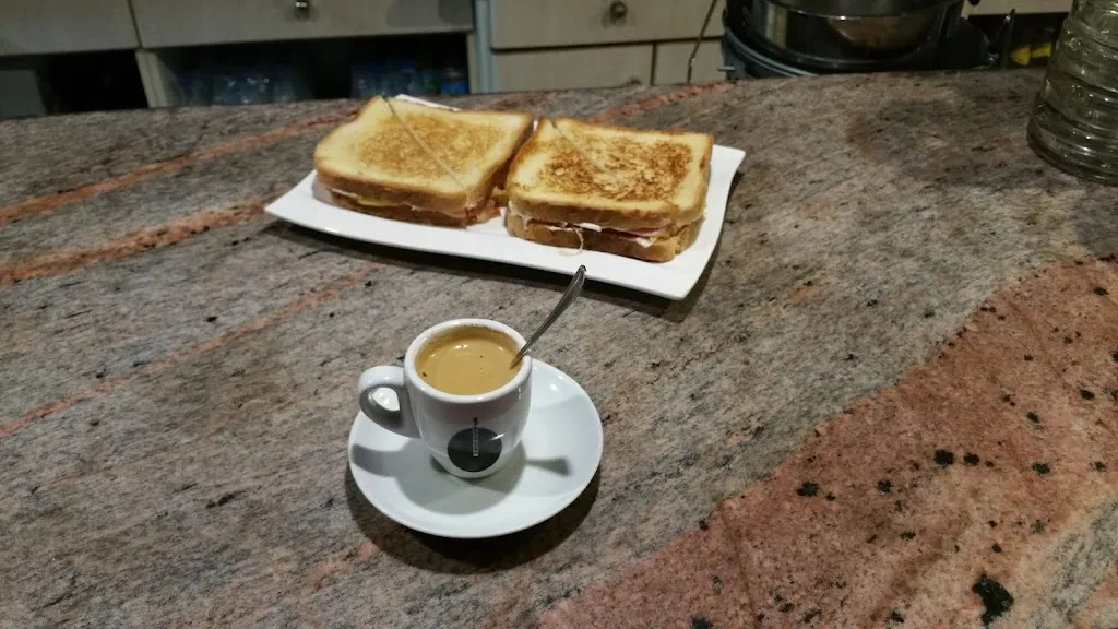 Menu_Bar Box 34_Ampuero_image_4