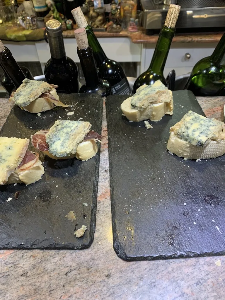 Menu_Bar Box 34_Ampuero_image_6