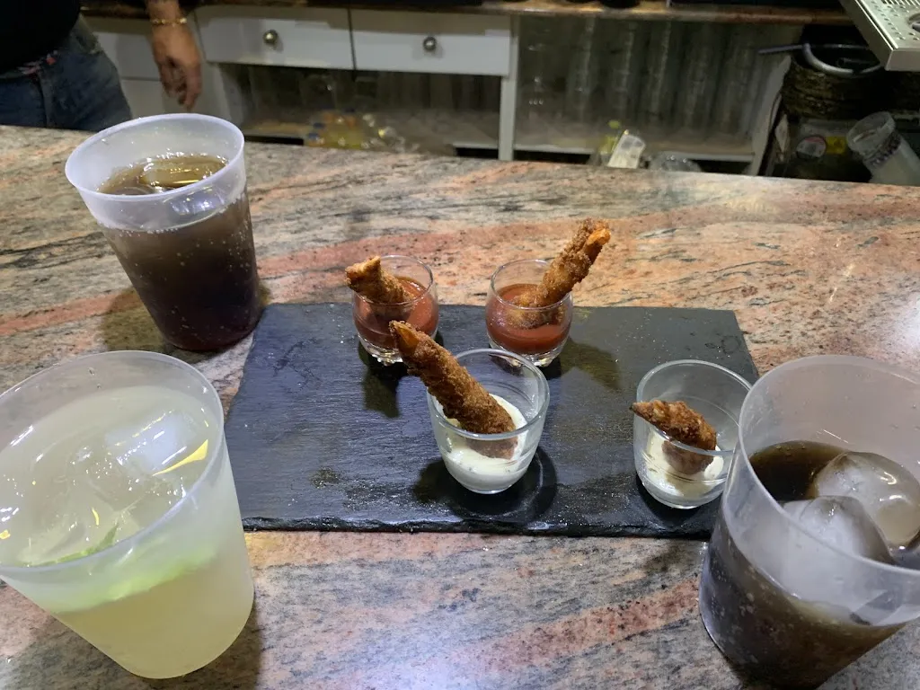 Menu_Bar Box 34_Ampuero_image_7