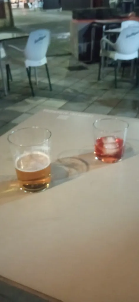 Raquel Castillo_Bar Box 34_Ampuero_review