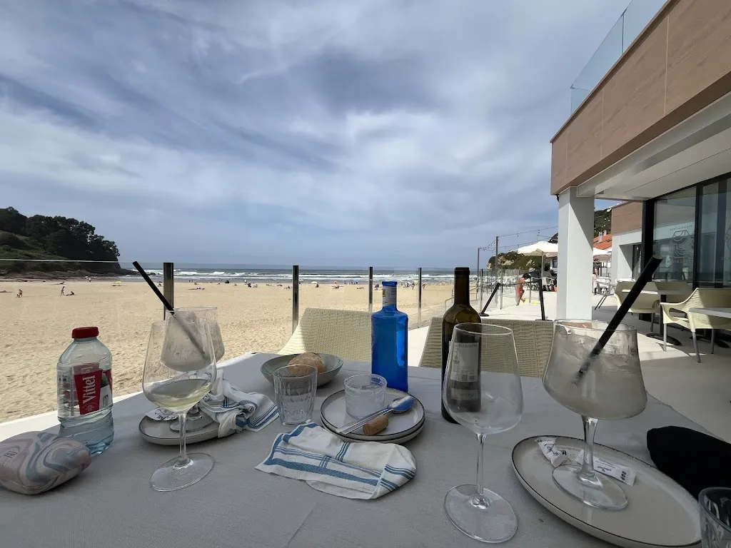 Robert. V Mills _Restaurante Playa Luaña_Alfoz de Lloredo_review