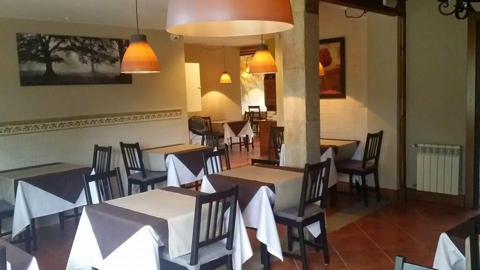 El Jardin de Novales (reservas watts al 681936639) restaurant in Alfoz de Lloredo