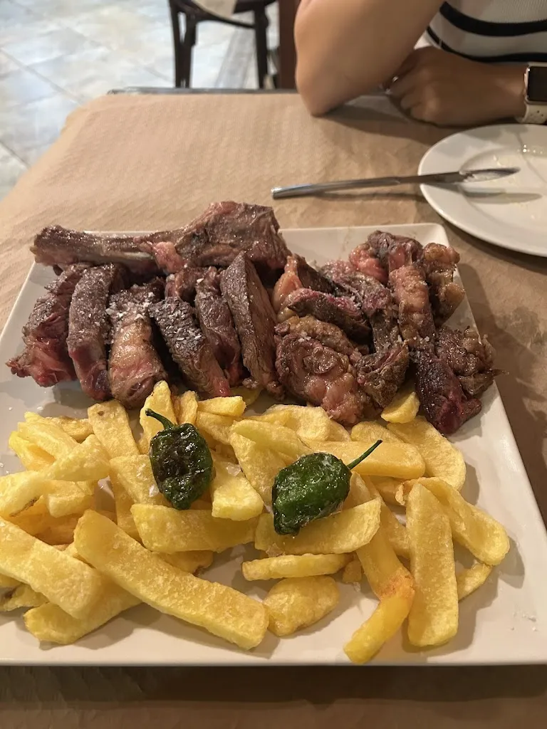 Konstancja Grochowiak_Bar Terraza Puerto Calderón_Alfoz de Lloredo_recensione