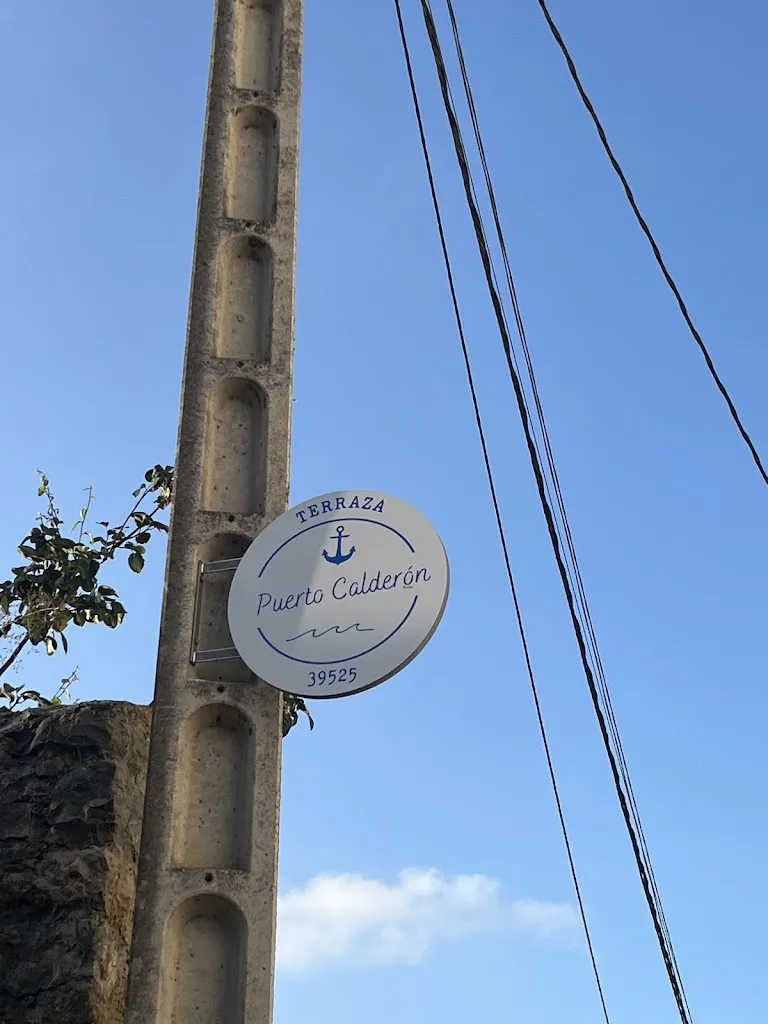 Natalia Rodríguez_Bar Terraza Puerto Calderón_Alfoz de Lloredo_recensione