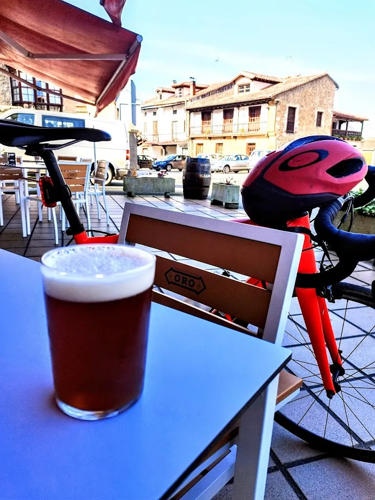 Mitchell Hawkins_La Parientuca bistro bar_Alfoz de Lloredo_review