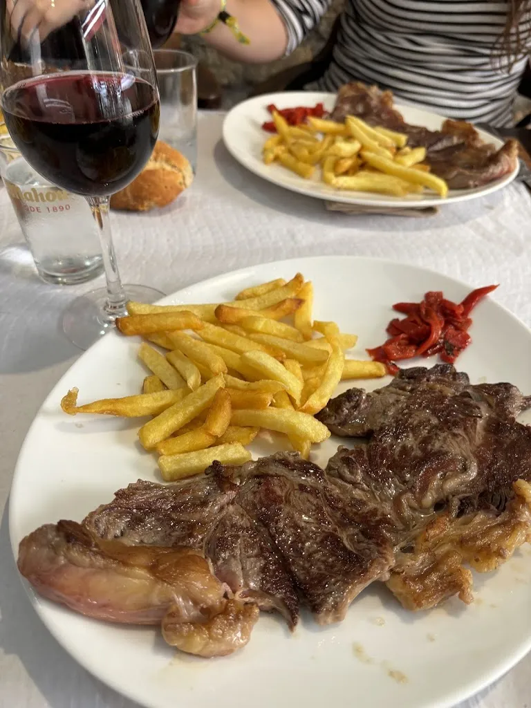 Restaurante El Porche_Alfoz de Lloredo_slider_image_3