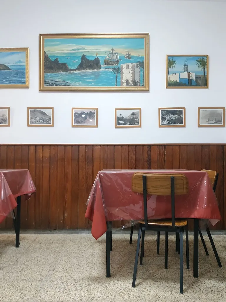 Vasilis Tsigas_Breñusca Restaurante_San Sebastián de La Gomera_review