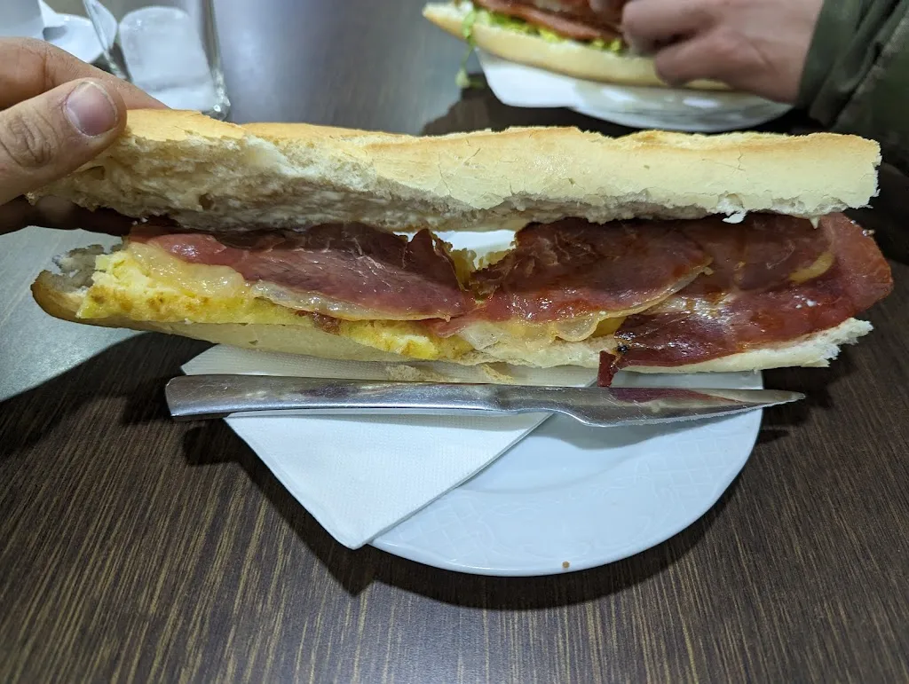 Sergio Clavijo Viozquez_Restaurante Casa Santi_Chinchilla de Monte-Aragón_review