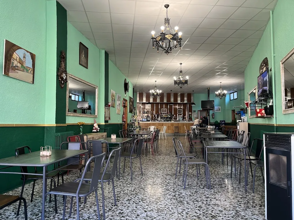 Tapería "El Casino" restaurant in Chinchilla de Monte-Aragón