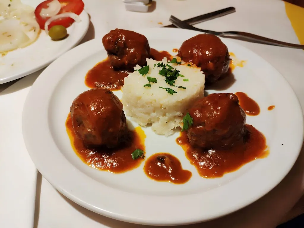 Jesus_Restaurante El Nilo Mario_San Sebastián de La Gomera_review