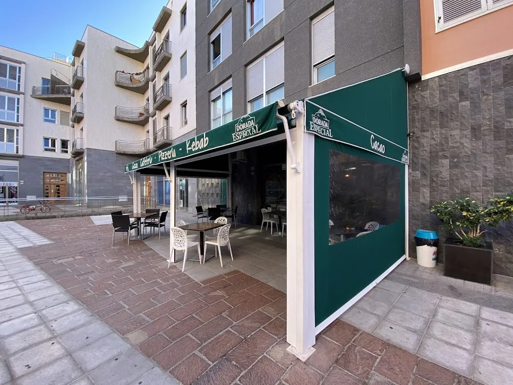 David Clarke_Café Bar Cacao_San Sebastián de La Gomera_review