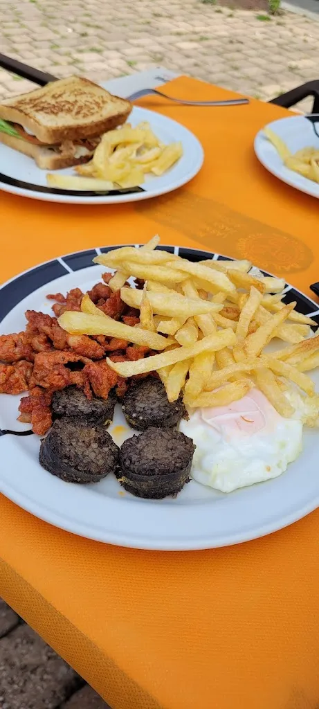 Menu_Bar Moderno_Bárcena de Pie de Concha_image_3