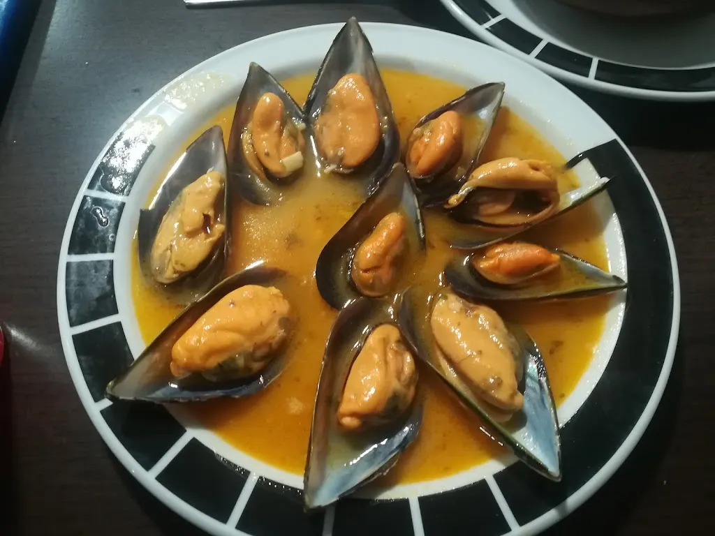 Menu_Bar Moderno_Bárcena de Pie de Concha_image_5