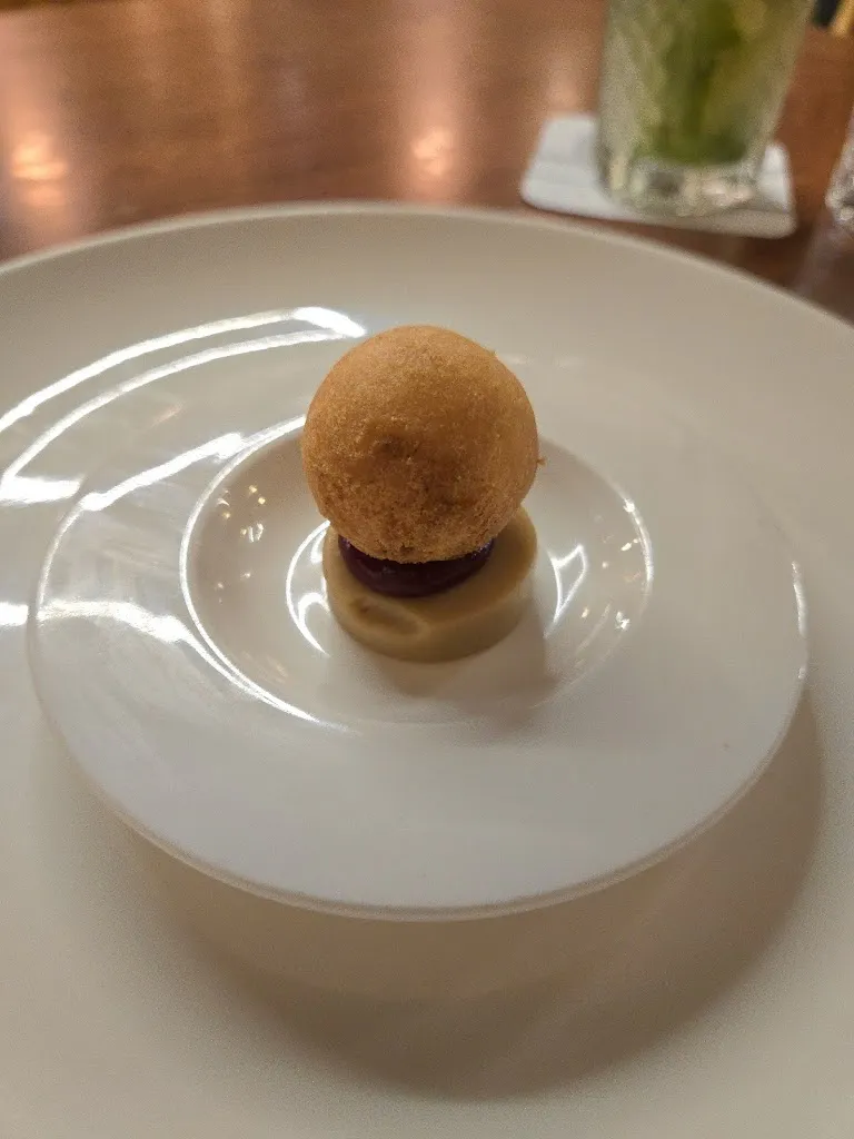 Mackers_Etéreo by Pedro Nel_Santa Cruz de Tenerife_review