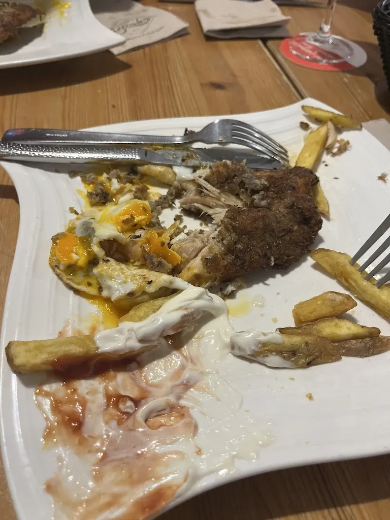 tolga korkmaz_De Bocados_Santa Cruz de Tenerife_review