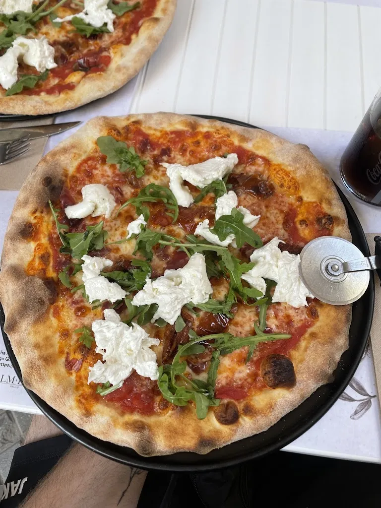 Nina Gogić_La Mafia se sienta a la mesa_Santa Cruz de Tenerife_review