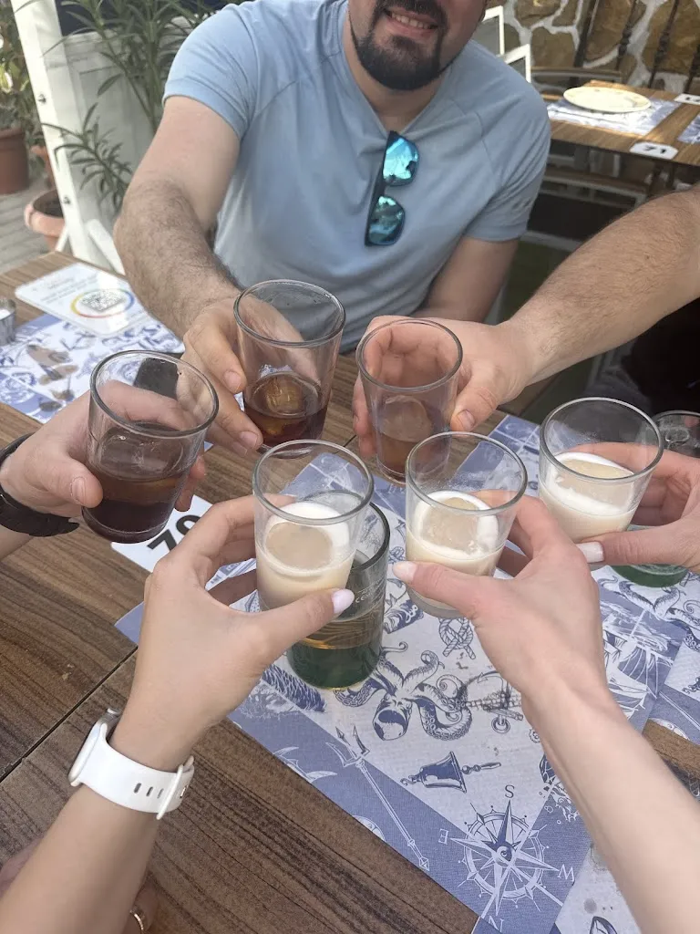 Veronica Mitroshenco_Los Pinchitos Restaurant_Santa Cruz de Tenerife_review