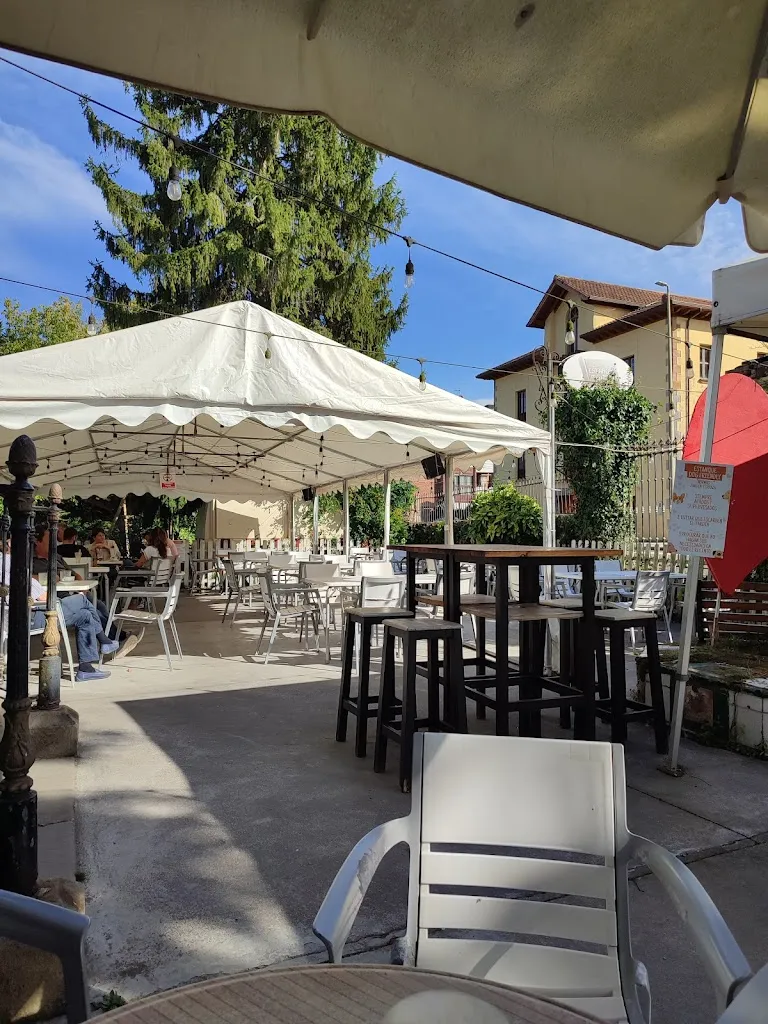 El Estanque de Gama_Bárcena de Cicero_slider_image_3