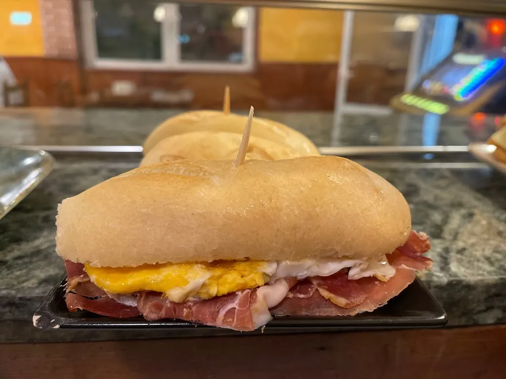 Bar Cicero_Bárcena de Cicero_slider_image_3