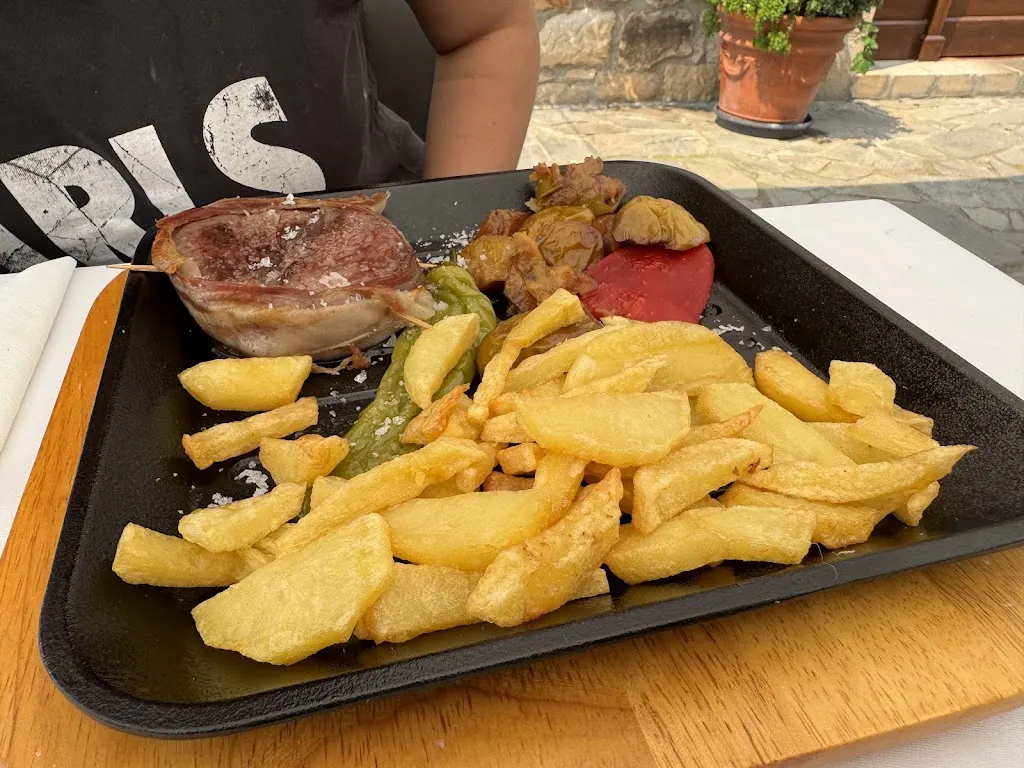 Taberna Mirador Peña Sagra_Cabezón de Liébana_slider_image_3