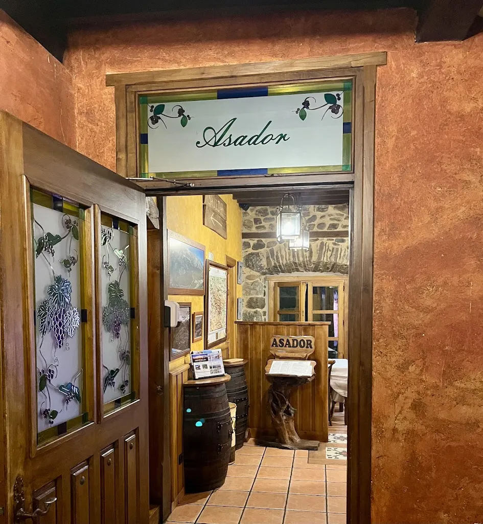 steve cadby_Asador Llorente_Cabezón de Liébana_recensione