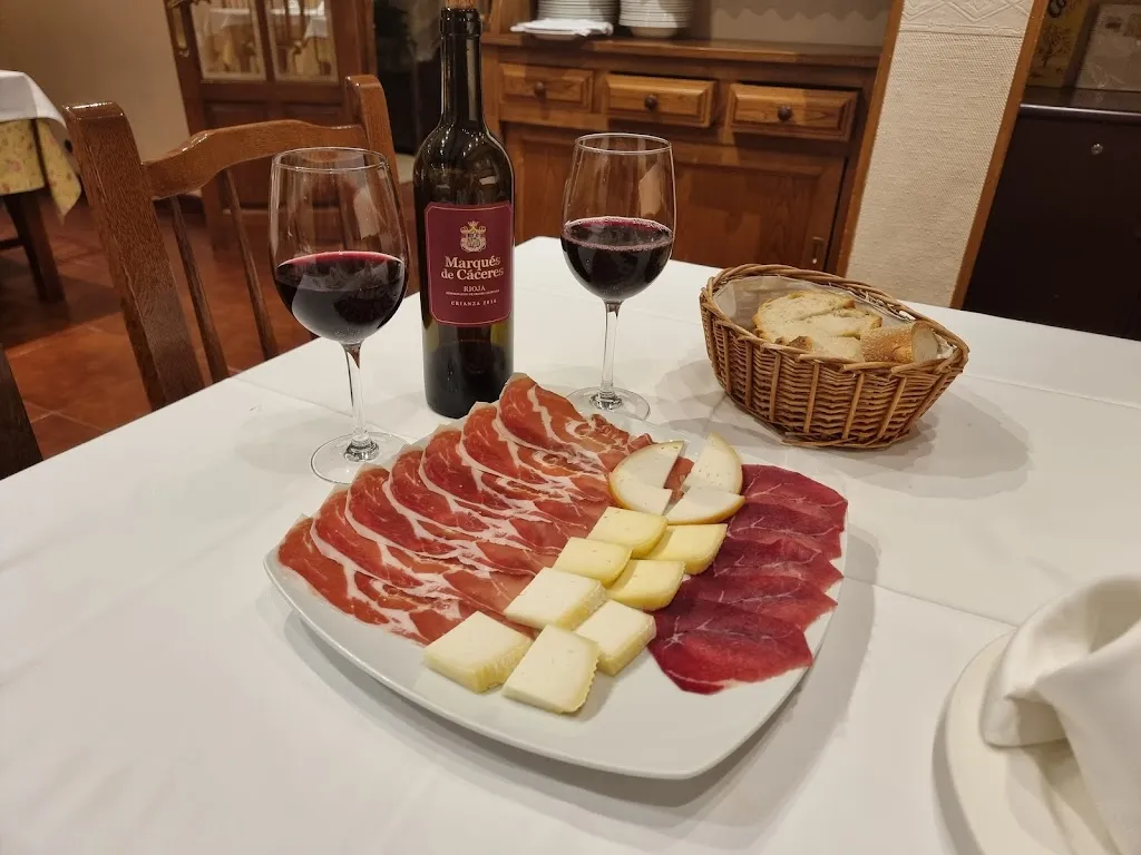 Restaurante- Posada Casa Lamadrid_Cabezón de Liébana_slider_image_3