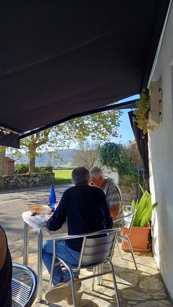 Marli Lopez-Hope_Bar Luis_Bareyo_review