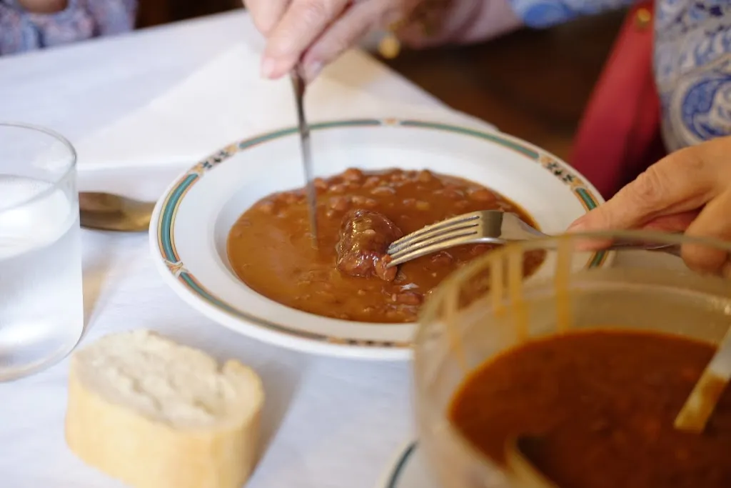 Guillermo G_Bar Luis_Bareyo_review