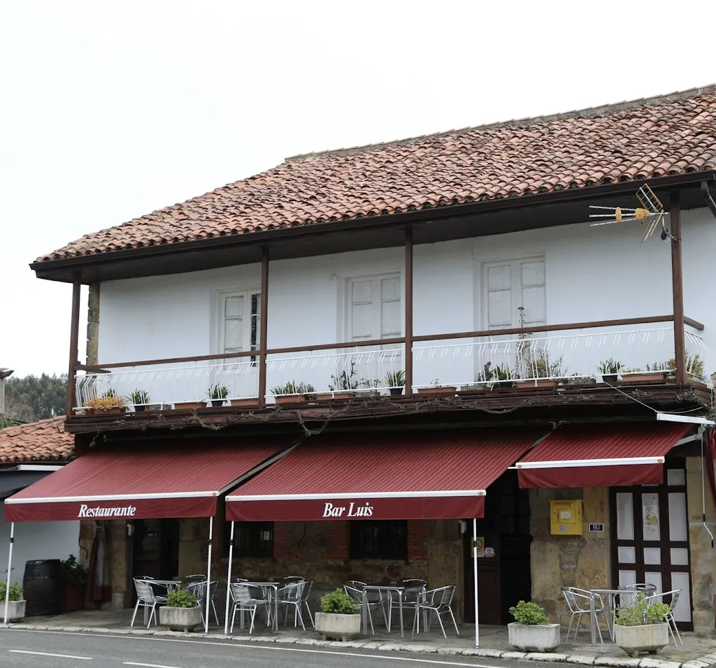 Bar Luis_Bareyo_slider_image_3